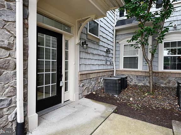 5th image of 13877 Gullane Dr
