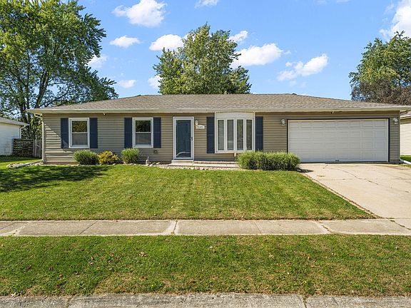 2nd image of 2107 Berwick Dr