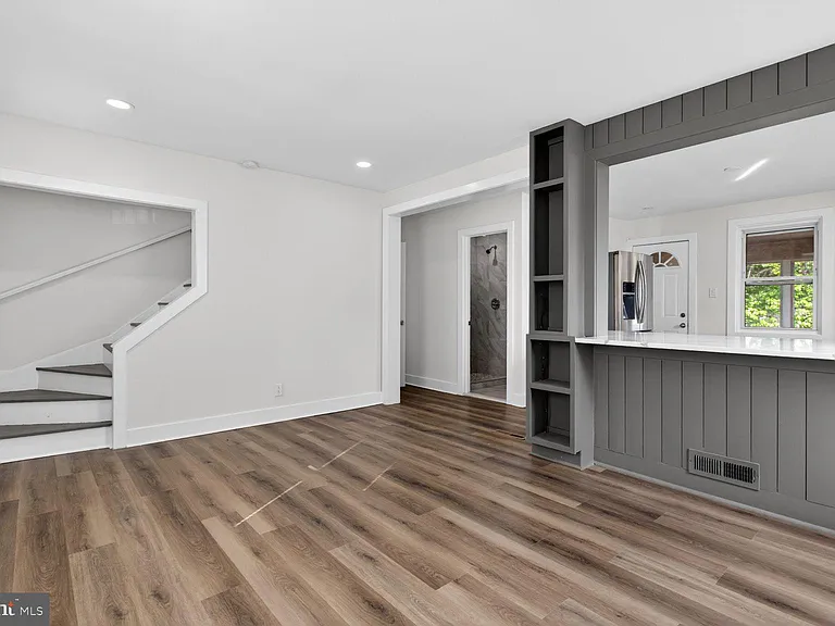 3303 Fairview Rd — Photo 7