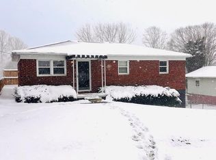 6 Coleman Cir, Oak Hill, WV 25901