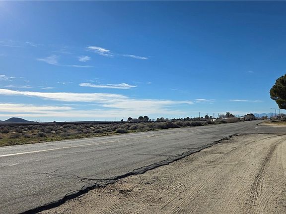 3rd image of 0 Twenty Mule Team Rd Lot 3