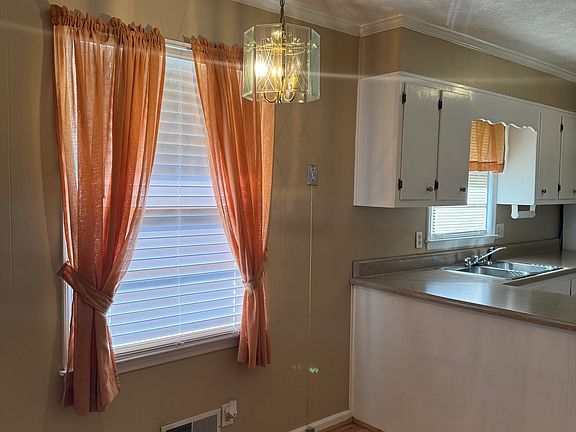 5th image of 110 McKinley Dr