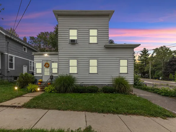 852 Leonard St NE, Grand Rapids, MI 49503