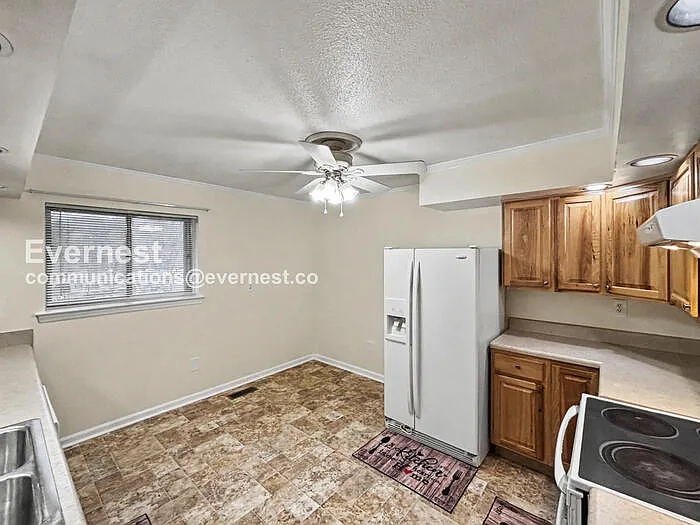 159 Colony Cir — Photo 5