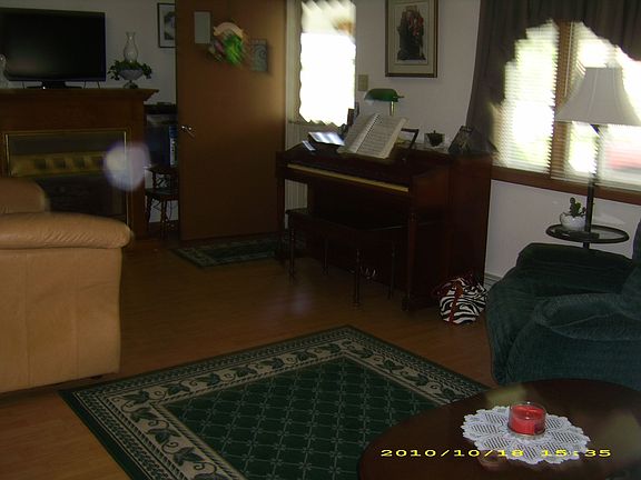 2nd image of 660 N Hazelwood Ave