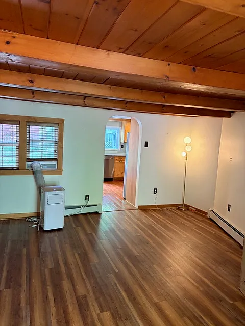 Living Room - 95 York St