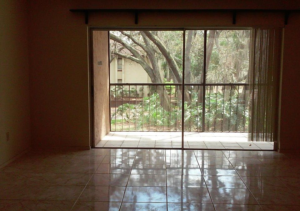 1st image of 4411 Shady Terrace Ln APT 204