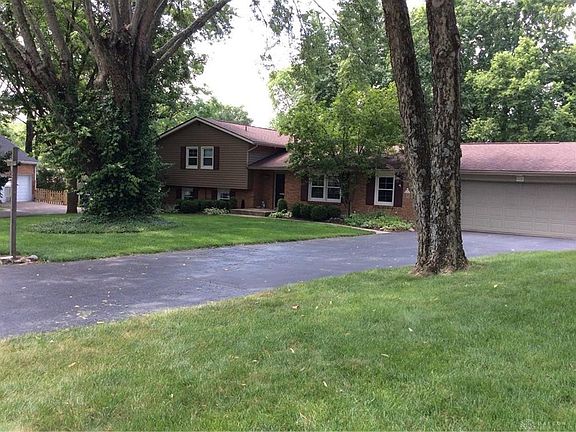 2nd image of 65 Woodfield Pl