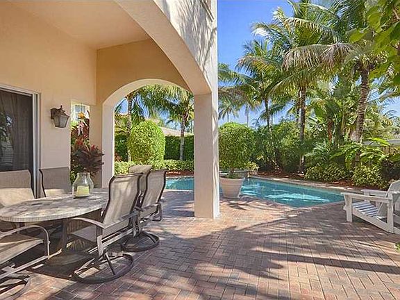 HARBOR ISLANDS TWO-STORY POOL HOME