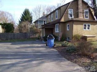 19 Laurel Ave, Kingston, NJ 08528