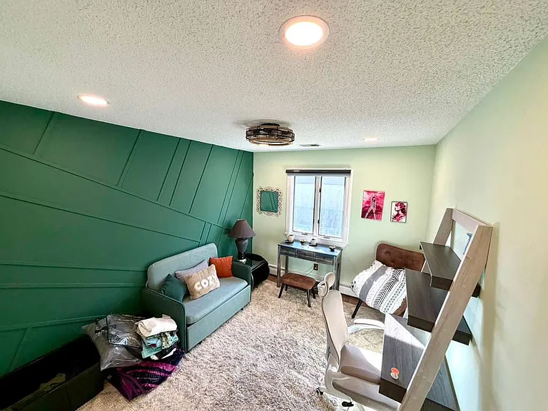 158 Hardenburg Ln — Photo 4