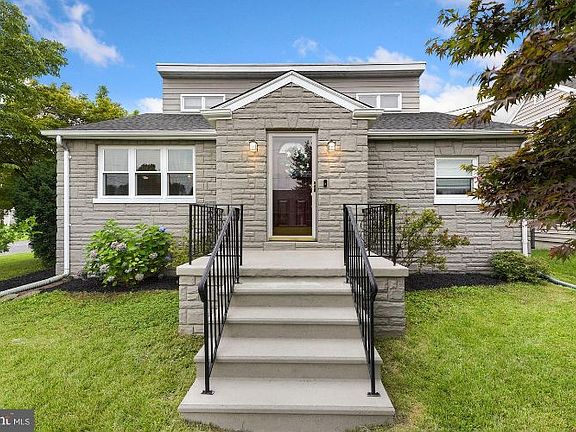 2nd image of 22 Elm Ave