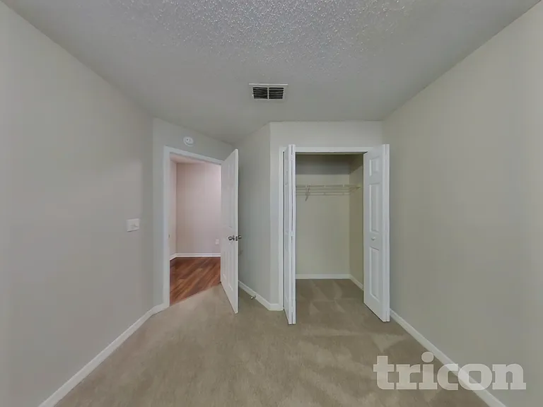 470 Shamrock Ave S — Photo 11