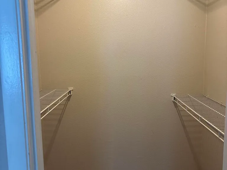 511 Dinner St NE — Photo 9