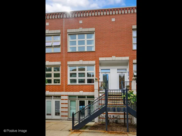 855 W Erie St APT 123, Chicago, IL 60642