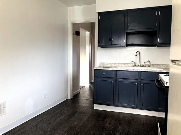4th image of 533 E Dorothy Ln APT 4