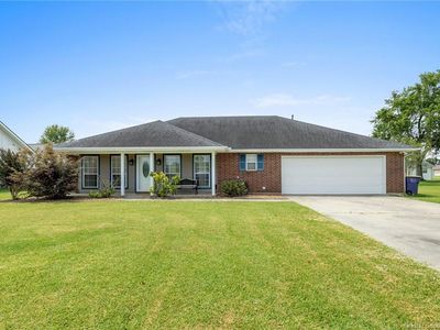 902 E 2nd St, Iowa, LA, 70647