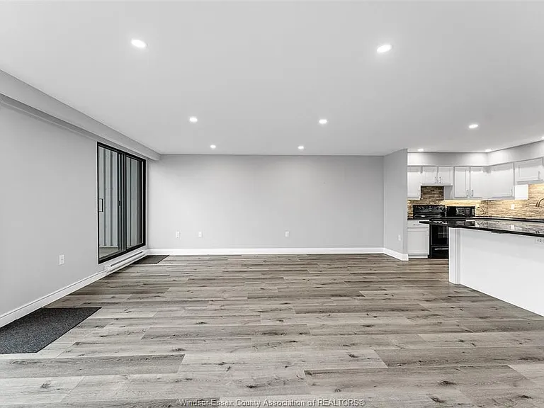 380 Pelissier St #1103 — Photo 8