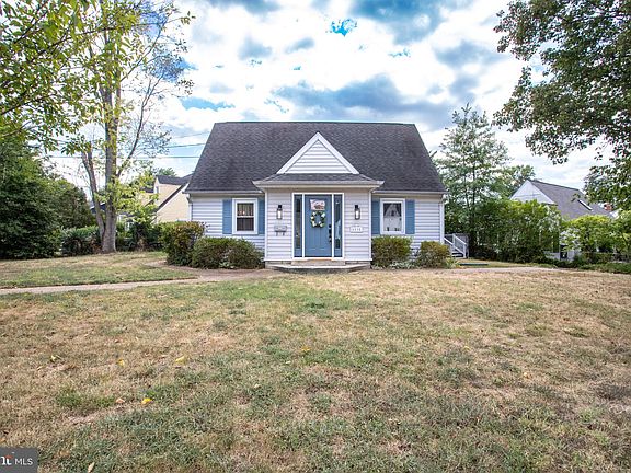 2nd image of 6115 Bangor Dr