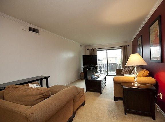 Beautiful crown molding