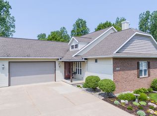 13696 Pearwood Dr, Dewitt, MI 48820