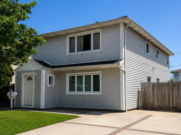 29 Julian Place, Island Park, NY 11558