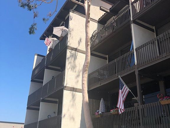 4th image of 5235 Marina Pacifica Dr N