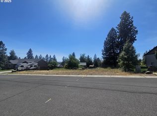 1005 Hoodview Pl, Goldendale, WA 98620