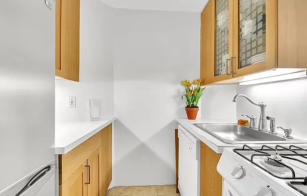 Rented by Compass | media 8