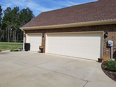3 Car Garage