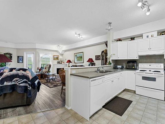 3rd image of 29 N River Ridge Dr NW #518