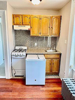 5th image of 279 Henry St #7