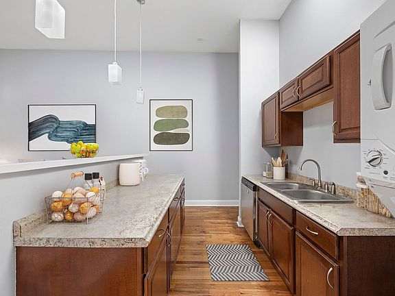 3rd image of 1603 S 9th St #1603B