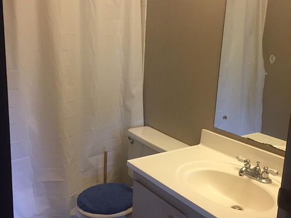 7344 Full Bathroom