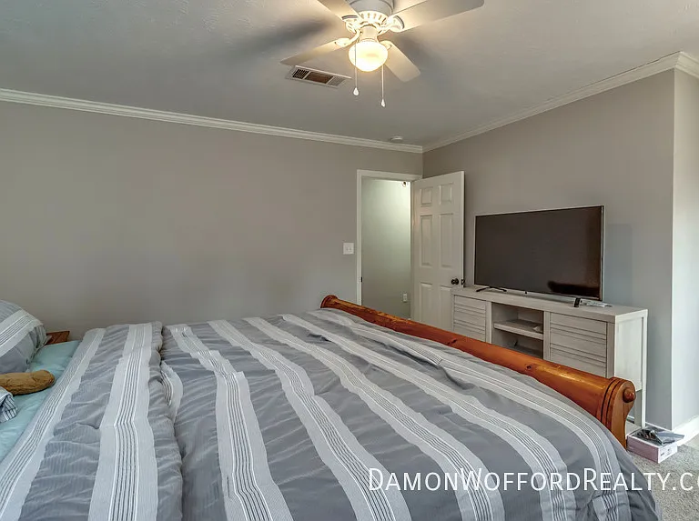 103 Live Oak Ln — Photo 34