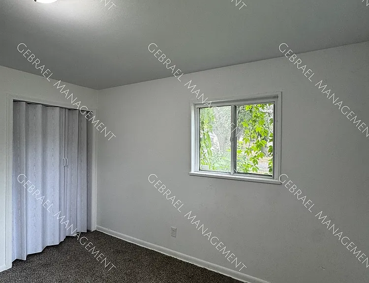 808 Chatham Dr — Photo 9
