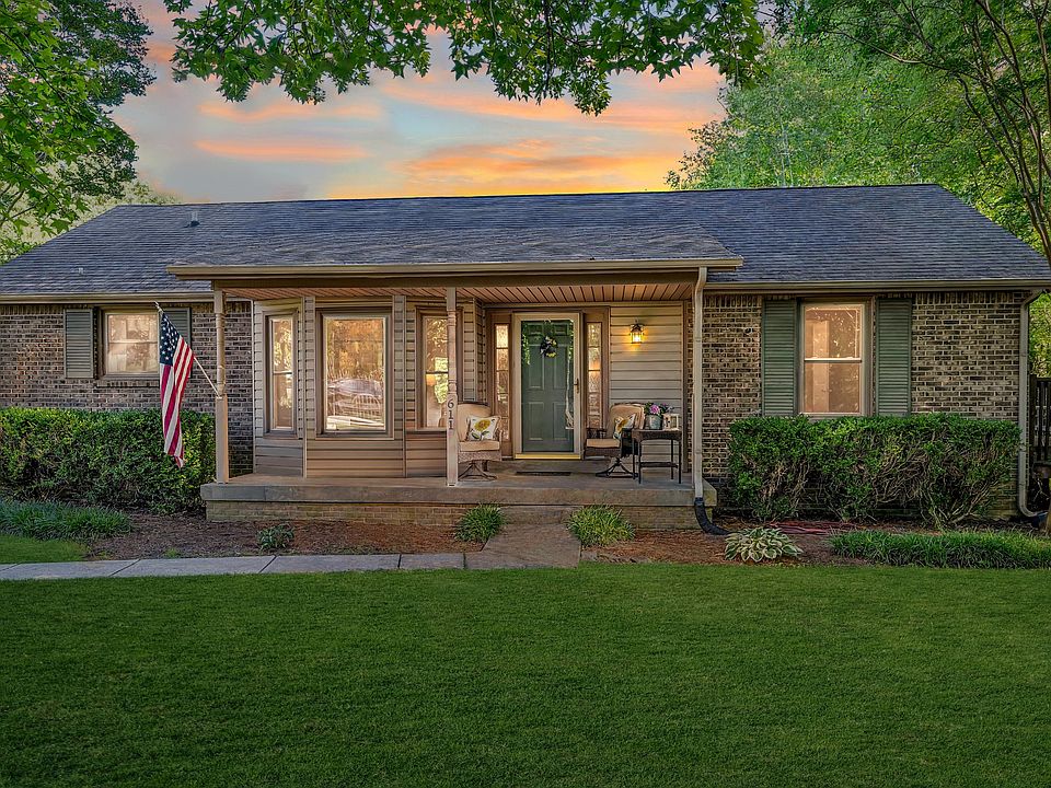 1st image of 611 Windham Dr