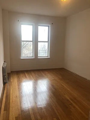 Rented by Arena Real Estate | media 17