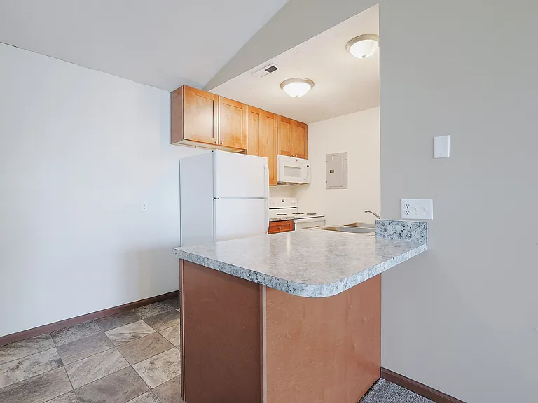 2221 S Street — Photo 51