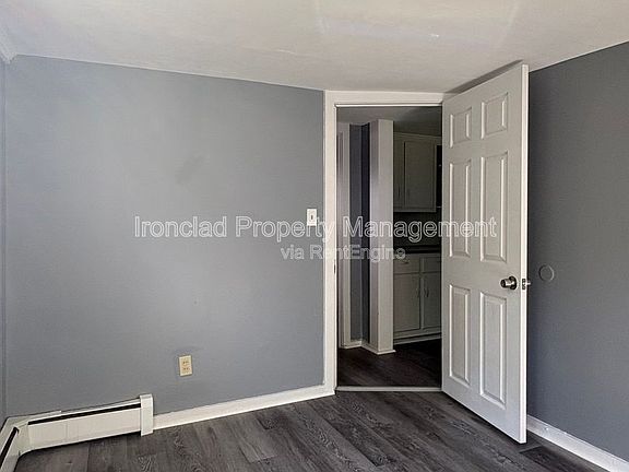 5th image of 31-35 Warwick St Unit 33