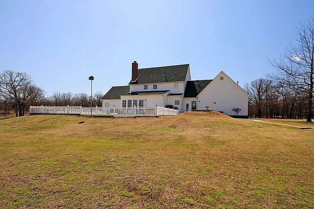 2nd image of 10455 Harreld Rd