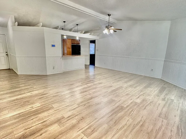 1007 Brynn Marr Rd — Photo 5