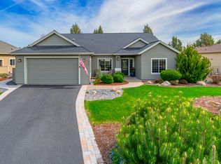 814 Ribbon Falls Rd, Redmond, OR 97756