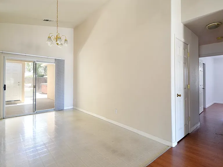 1816 Beethoven Way — Photo 8