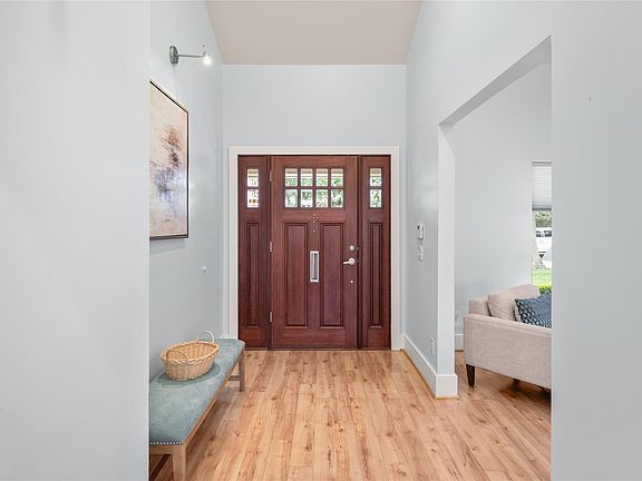 4th image of 4606 Staunton St