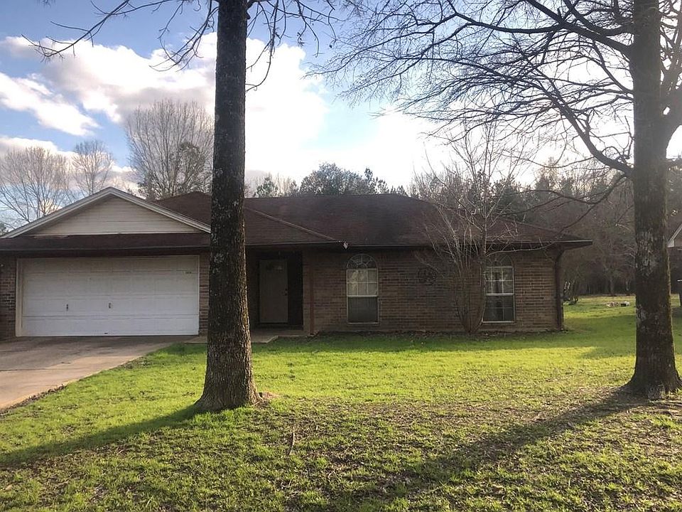 1st image of 2956 Benton Dr