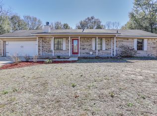 104 Cardinal Ct, Crestview, FL 32539