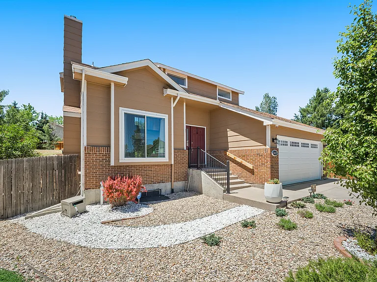 3425 Hideaway Pl — Photo 3