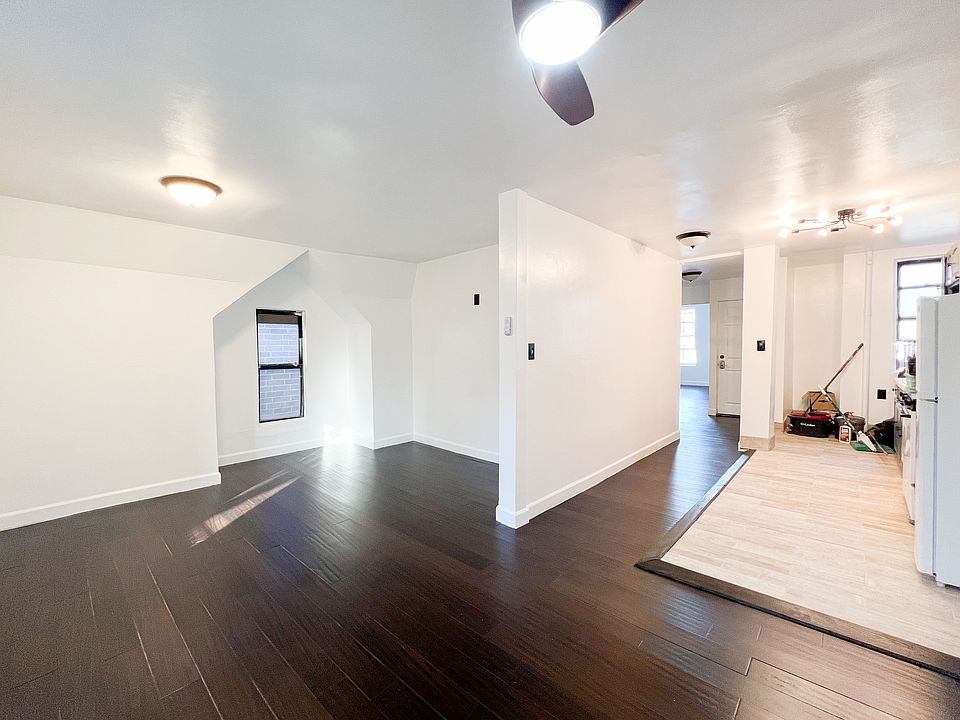 1st image of 15 Irving Pl #3