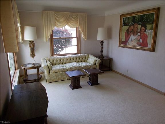 3rd image of 8715 Torrance Ave
